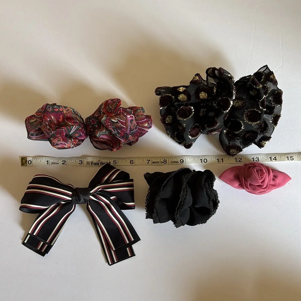 5 hair clip-ons